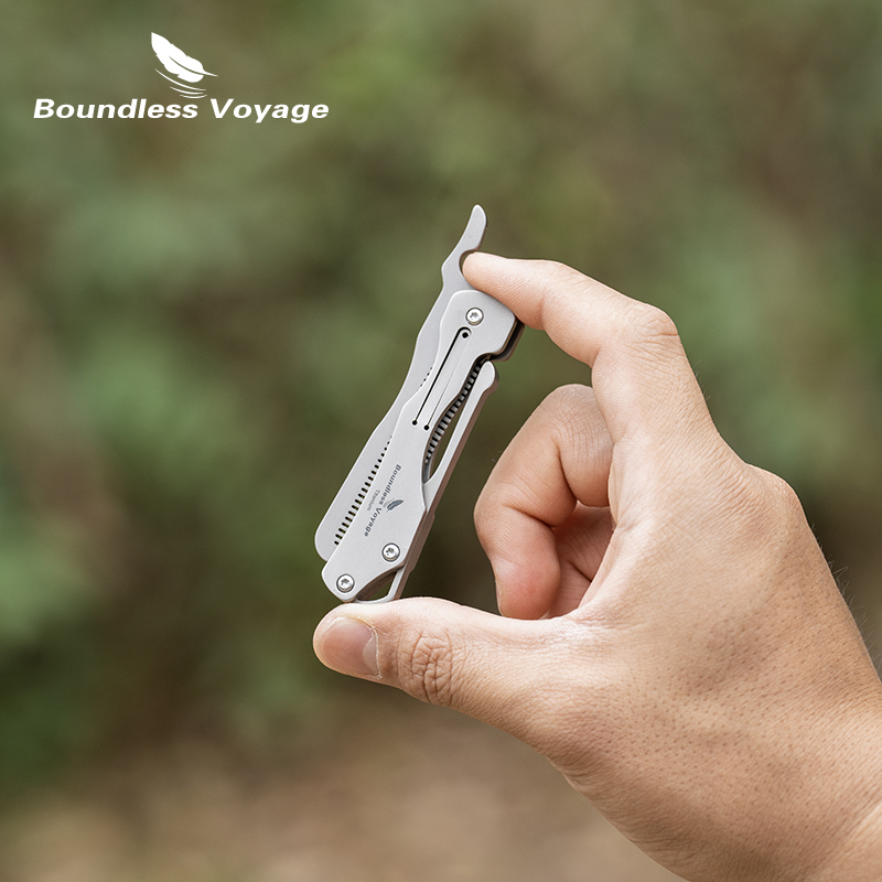 Boundless Voyage 折りたたみチタンヘアコーム - Comb Pocket Titanium のレビューと価格