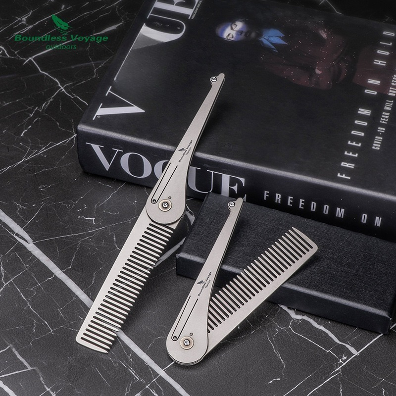 純チタン折りたたみ式ヘアコーム超軽量でポータブルなマッサージ - Comb Pocket Titanium のレビューと価格